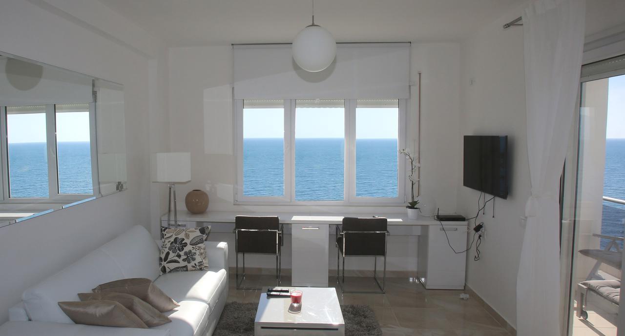 White Residence Luxury Apartments Sarandë Eksteriør billede