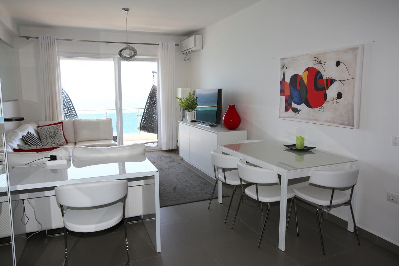 White Residence Luxury Apartments Sarandë Eksteriør billede