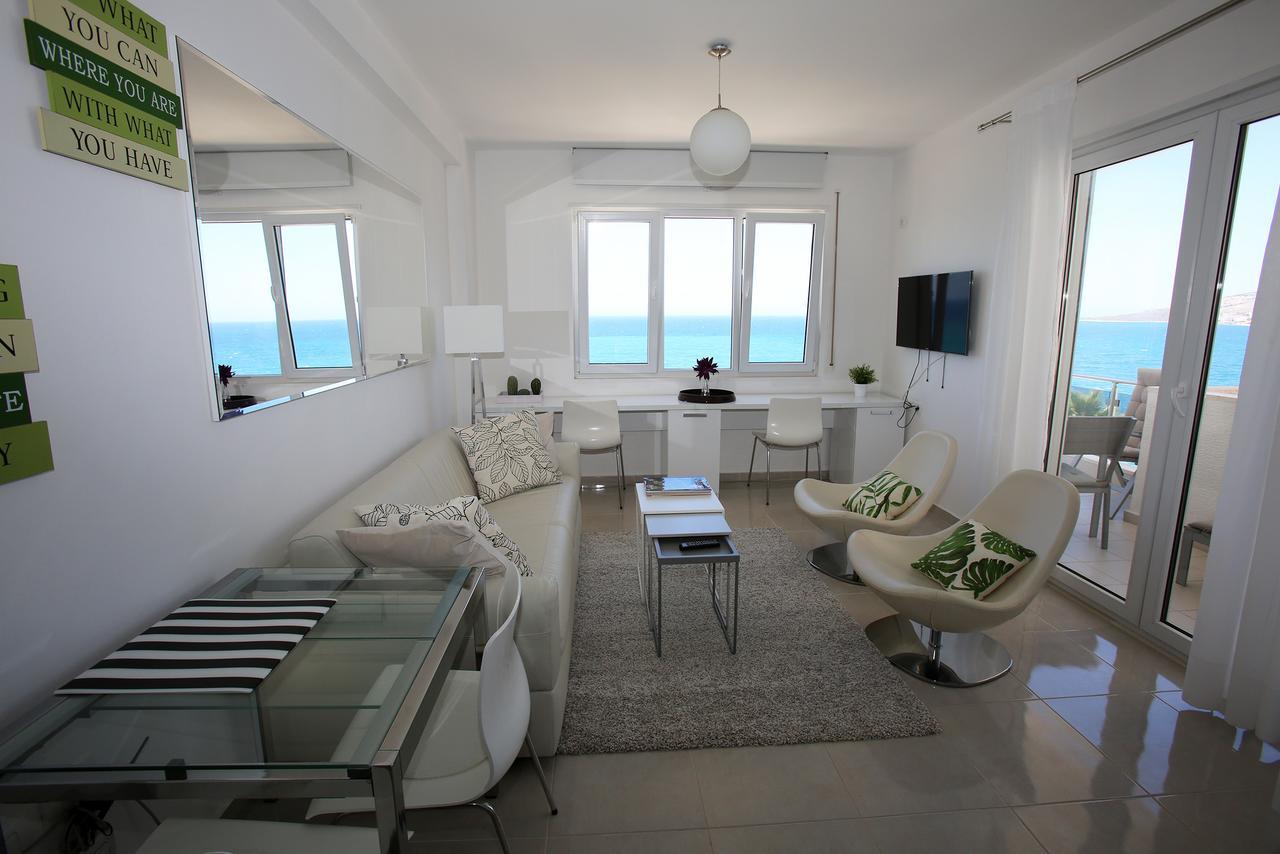 White Residence Luxury Apartments Sarandë Eksteriør billede