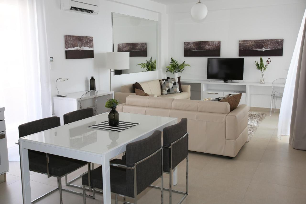 White Residence Luxury Apartments Sarandë Eksteriør billede